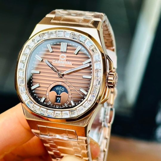 Carnival Nautilus 8110G Dây Vàng