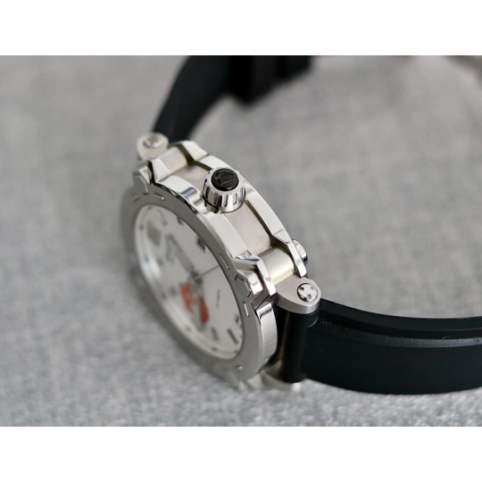 Bulova 63B195
