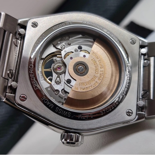 Frederique Constant Heart Beat Highlife FC-310B4NH6B