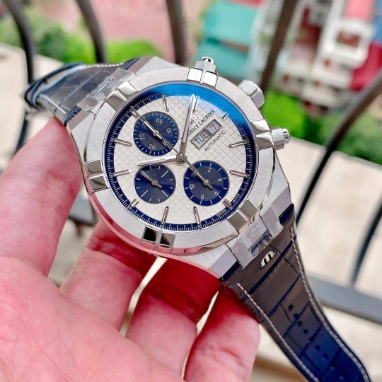 Maurice Lacroix AI6038-SS001-131-1