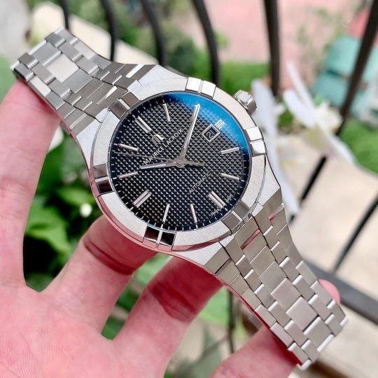 Maurice Lacroix AI6008-SS002-330-1