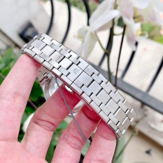 Maurice Lacroix AI6008-SS002-130-1