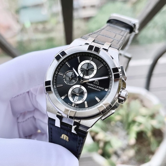 Maurice Lacroix AI1018-SS001-330-1
