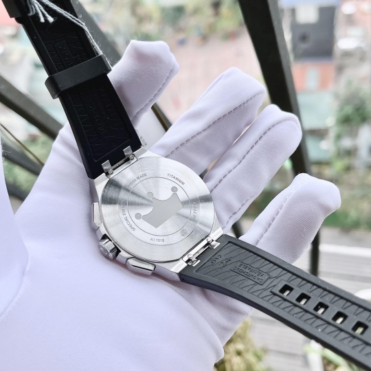 Maurice Lacroix AI1018-TT030-130-K