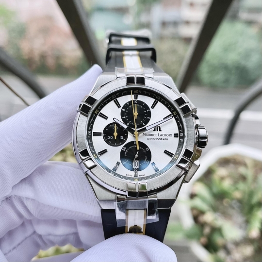 Maurice Lacroix AI1018-TT030-130-K