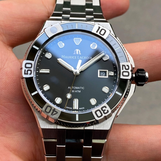 Maurice Lacroix Aikon Venturer AI6058-SS002-330-1